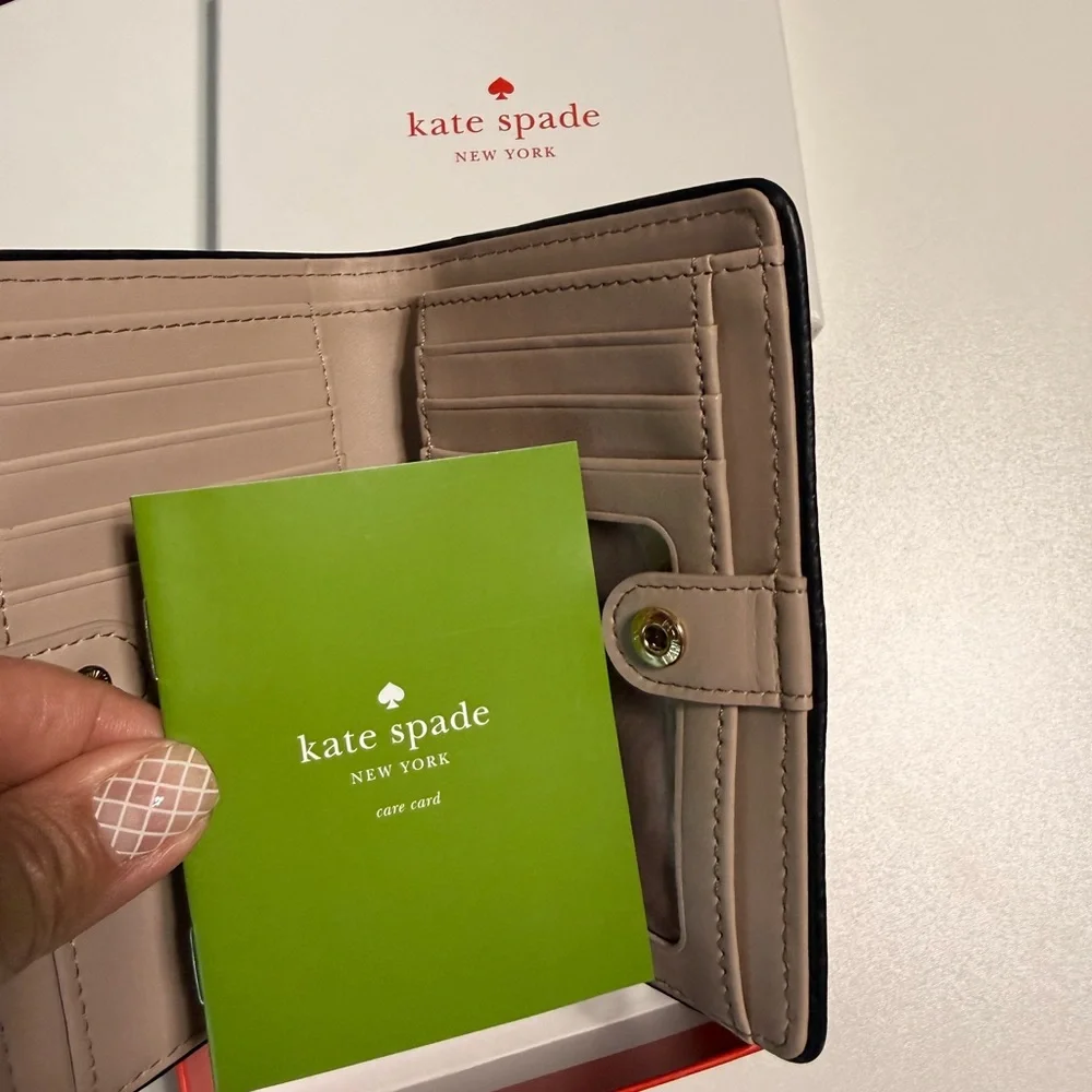 Kate Spade Blush Leather Wallet - Picture 4 of 6